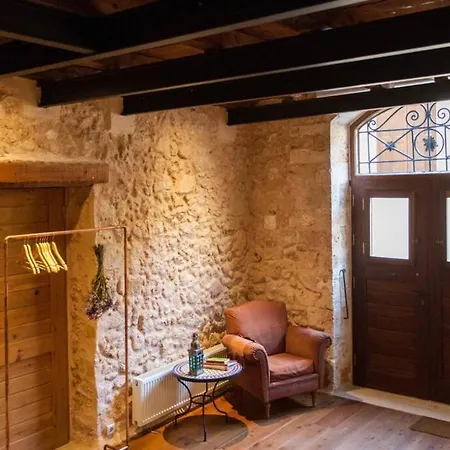 History And Charm Apartamento La Canea