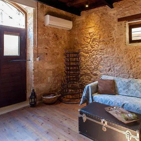 History And Charm * La Canea